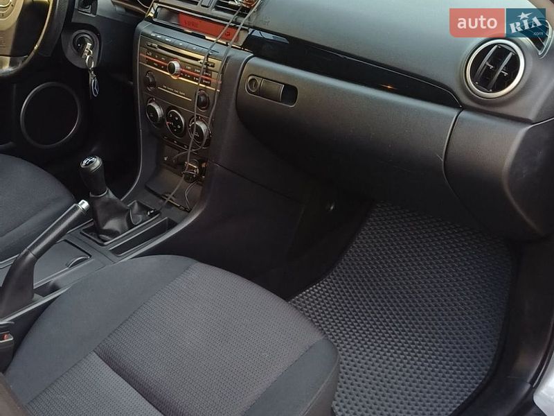 Хетчбек Mazda 3 2008 в Житомирі