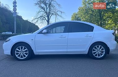 Седан Mazda 3 2008 в Новоселках