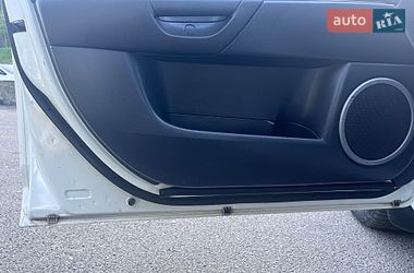 Седан Mazda 3 2008 в Новоселках