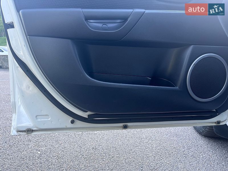 Седан Mazda 3 2008 в Новоселках