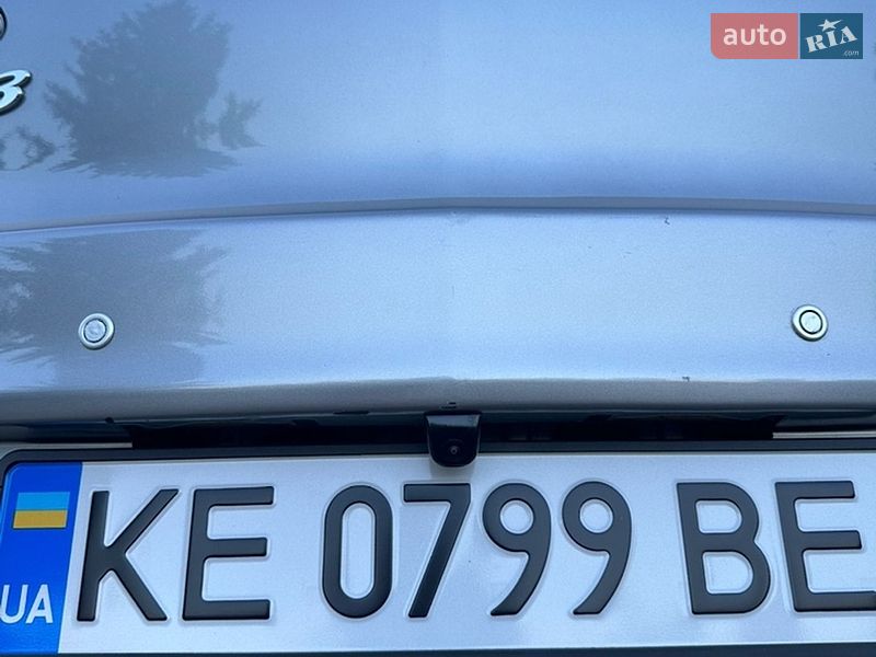 Седан Mazda 3 2012 в Днепре