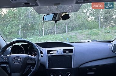 Седан Mazda 3 2012 в Днепре