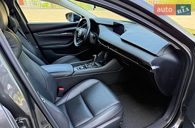 Седан Mazda 3 2021 в Киеве