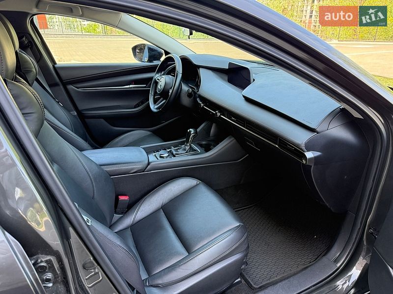 Седан Mazda 3 2021 в Киеве