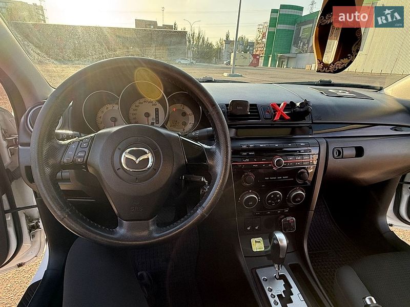 Седан Mazda 3 2008 в Николаеве