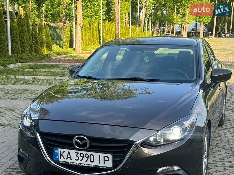 Mazda 3 2015
