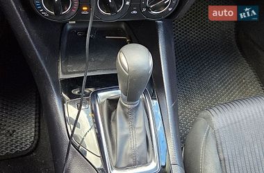 Седан Mazda 3 2016 в Новониколаевке