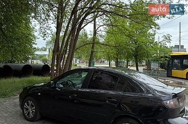 Седан Mazda 3 2004 в Киеве
