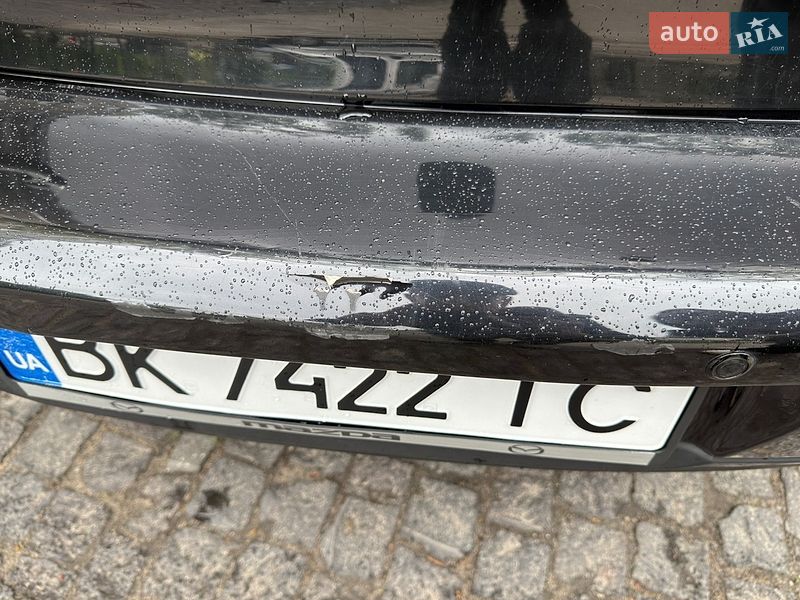 Седан Mazda 3 2004 в Киеве