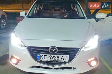 Седан Mazda 3 2014 в Дніпрі