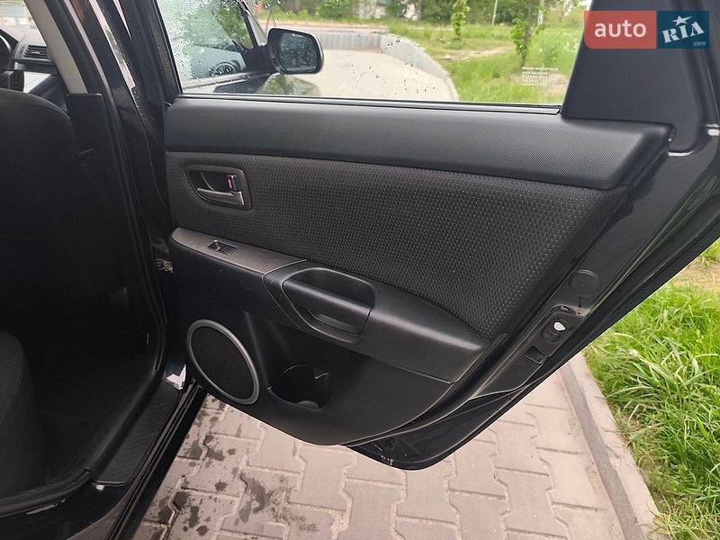 Хэтчбек Mazda 3 2007 в Львове