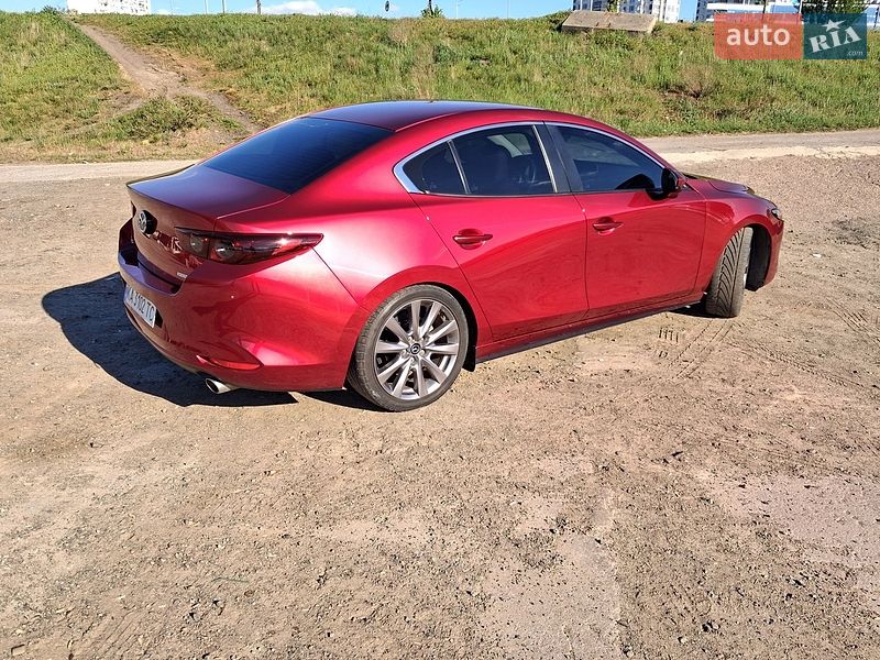Седан Mazda 3 2021 в Киеве