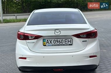 Седан Mazda 3 2015 в Вінниці