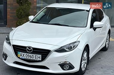Седан Mazda 3 2015 в Вінниці