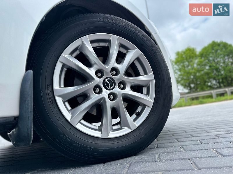 Седан Mazda 3 2015 в Вінниці