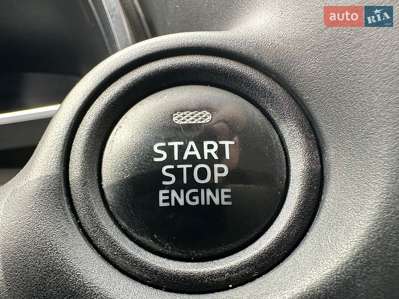 Седан Mazda 3 2015 в Вінниці