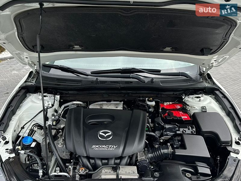 Седан Mazda 3 2015 в Вінниці