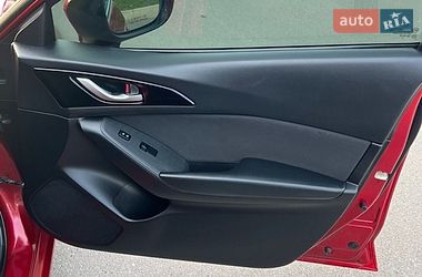 Седан Mazda 3 2015 в Києві