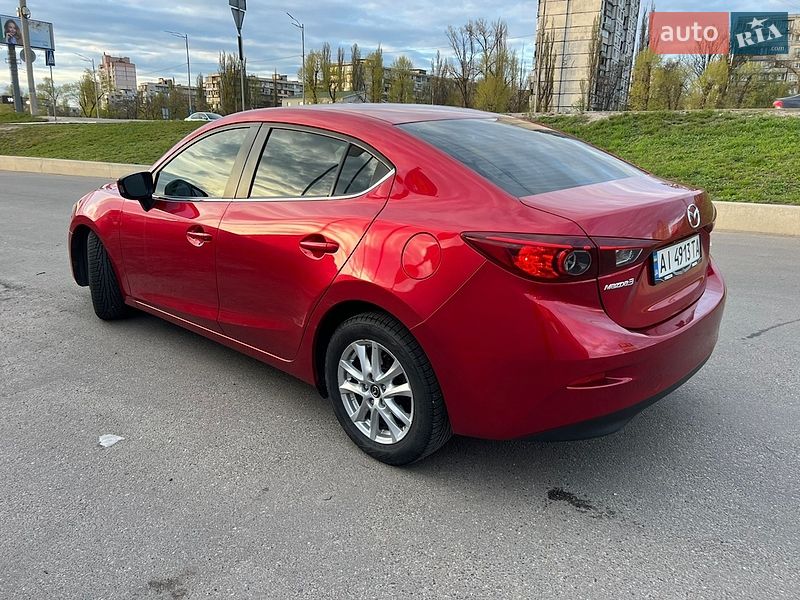 Седан Mazda 3 2015 в Києві