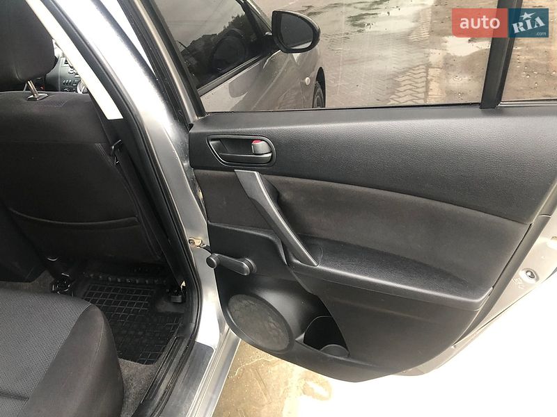 Хетчбек Mazda 3 2010 в Дрогобичі фото 10 Хетчбек Mazda 3 2010 в Дрогобичі