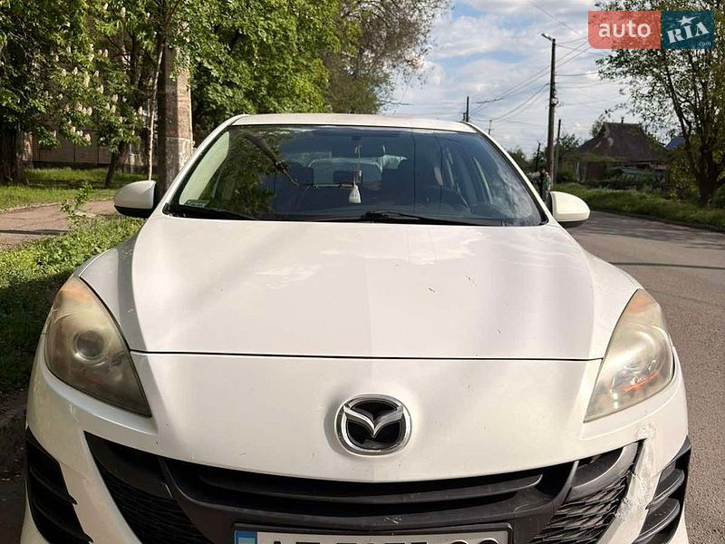 Хэтчбек Mazda 3 2010 в Кривом Роге