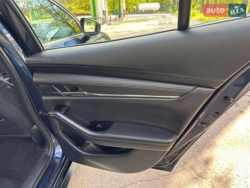 Седан Mazda 3 2021 в Дніпрі