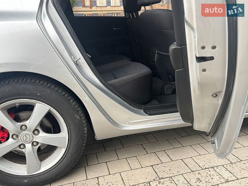 Хэтчбек Mazda 3 2004 в Красилове