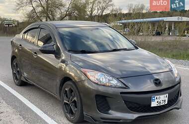 Седан Mazda 3 2012 в Дніпрі