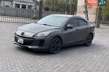 Седан Mazda 3 2012 в Дніпрі