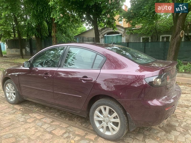 Седан Mazda 3 2007 в Миколаєві
