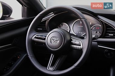 Хэтчбек Mazda 3 2022 в Киеве