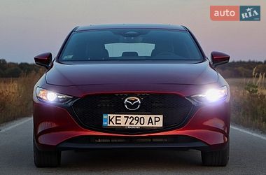 Хэтчбек Mazda 3 2024 в Новомосковске