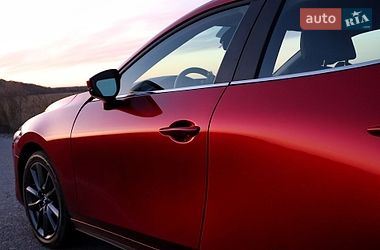 Хэтчбек Mazda 3 2024 в Новомосковске