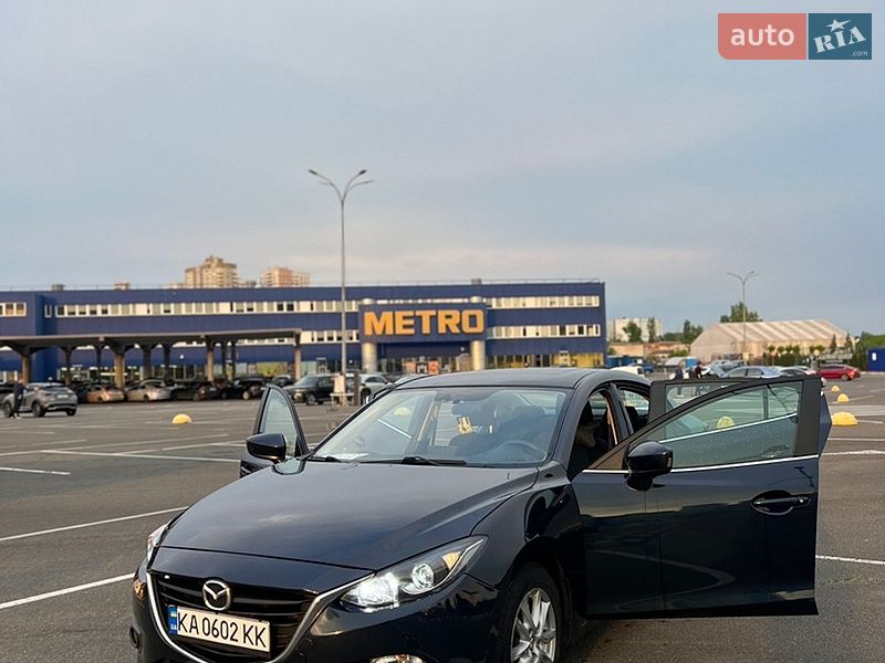 Седан Mazda 3 2016 в Києві