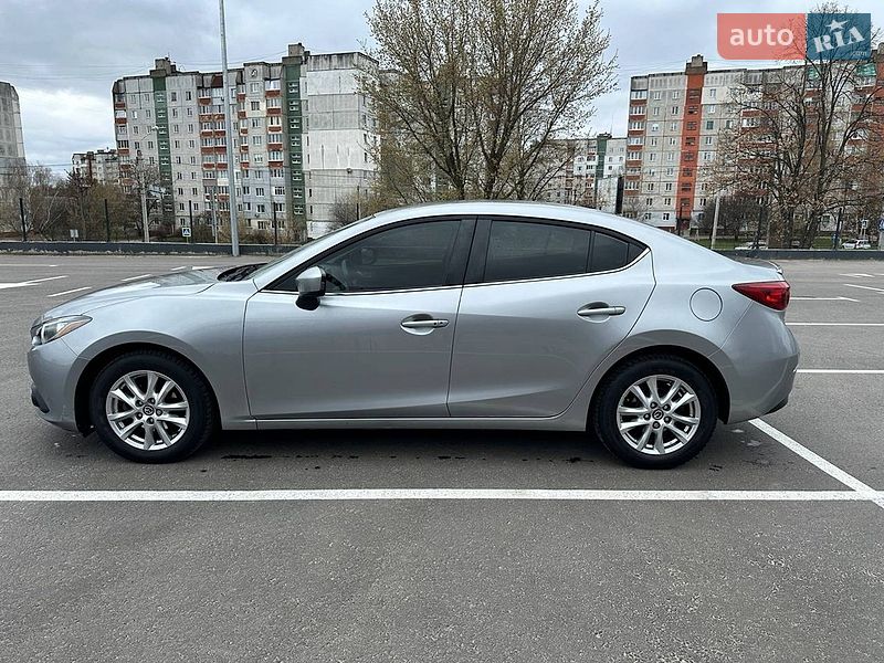 Седан Mazda 3 2013 в Чернигове