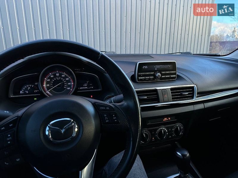 Седан Mazda 3 2013 в Чернигове