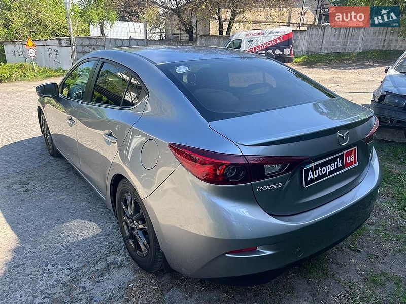 Седан Mazda 3 2016 в Києві