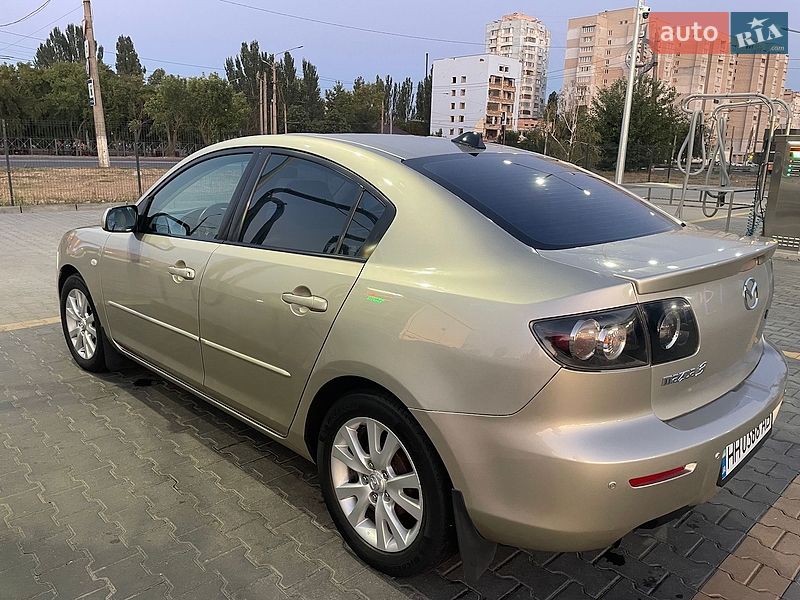 Седан Mazda 3 2007 в Николаеве