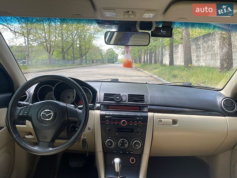 Седан Mazda 3 2007 в Николаеве