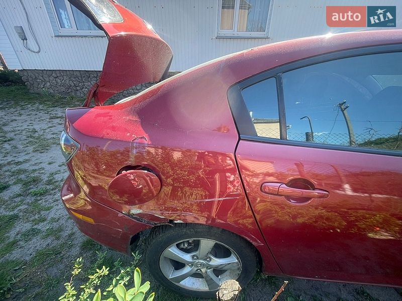 Седан Mazda 3 2003 в Смыге