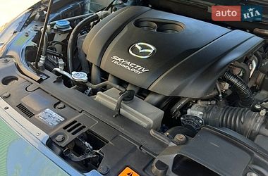 Седан Mazda 3 2016 в Черкассах