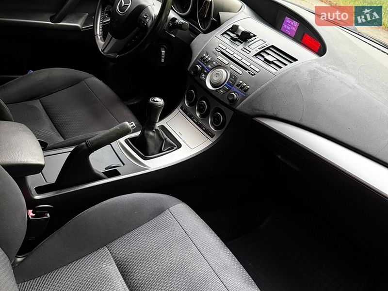 Хетчбек Mazda 3 2009 в Кривому Розі