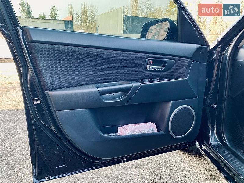 Седан Mazda 3 2008 в Хмільнику