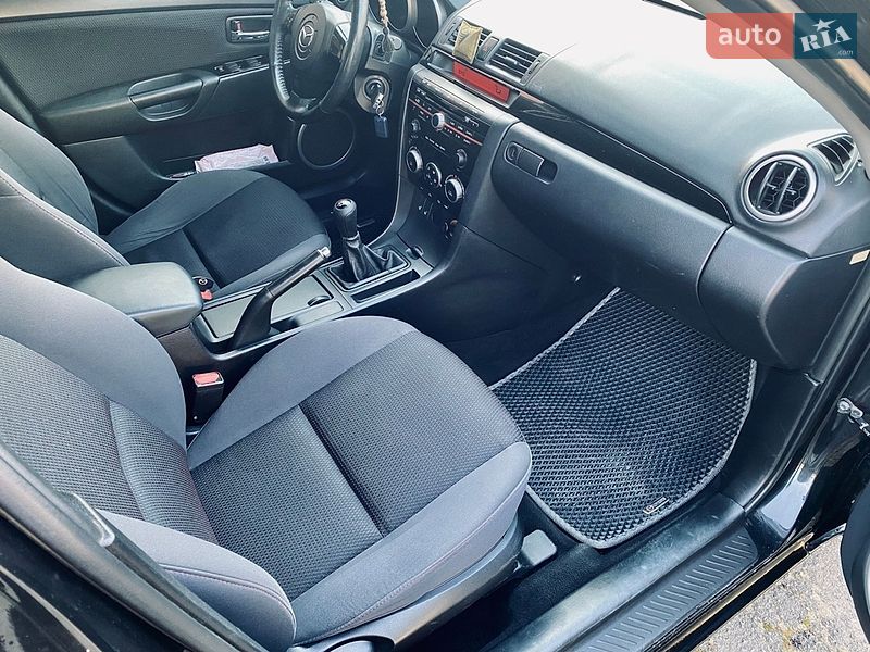 Седан Mazda 3 2008 в Хмільнику