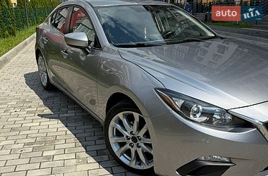 Седан Mazda 3 2015 в Новояворівську