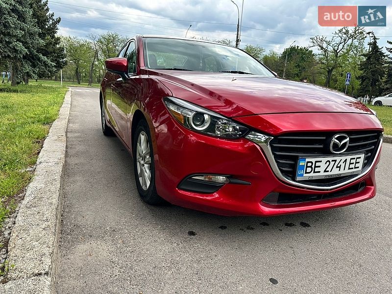 Седан Mazda 3 2017 в Николаеве
