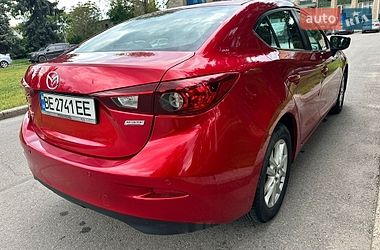 Седан Mazda 3 2017 в Николаеве