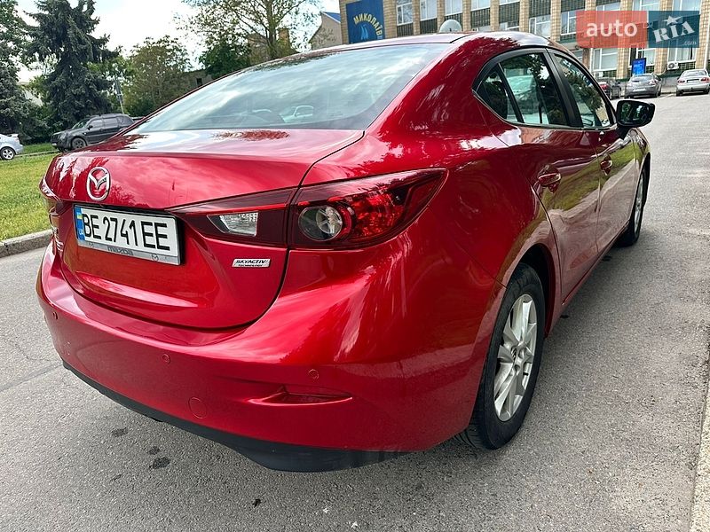 Седан Mazda 3 2017 в Николаеве