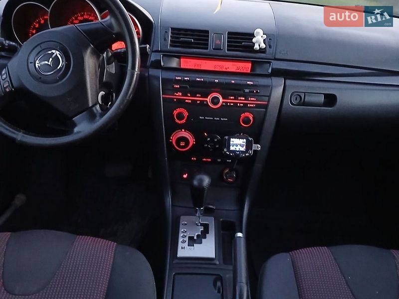 Хетчбек Mazda 3 2005 в Ємільчиному