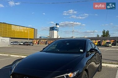 Хэтчбек Mazda 3 2024 в Киеве